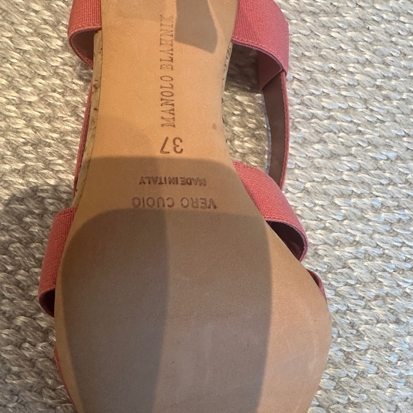 Manolo Blahnik pink scrappy sandal - Picture 5 of 5